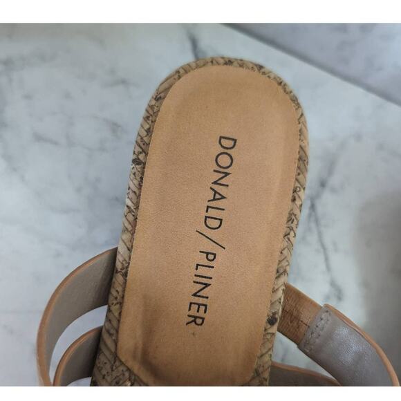 Donald Pliner Dara sandals multi color strappy cork wedge size 6.5M - Picture 3 of 8